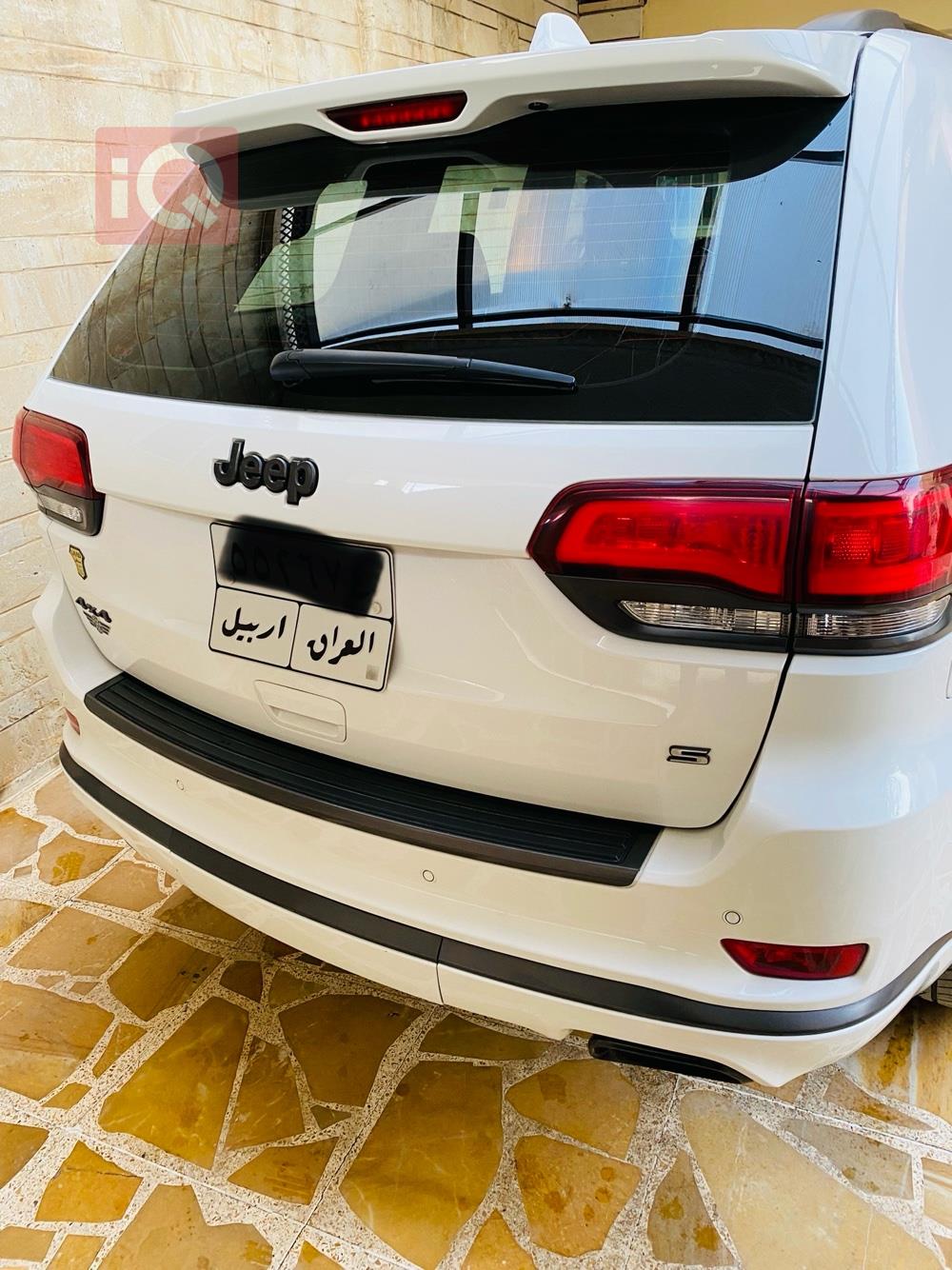 جیپ گراند شیرۆکی